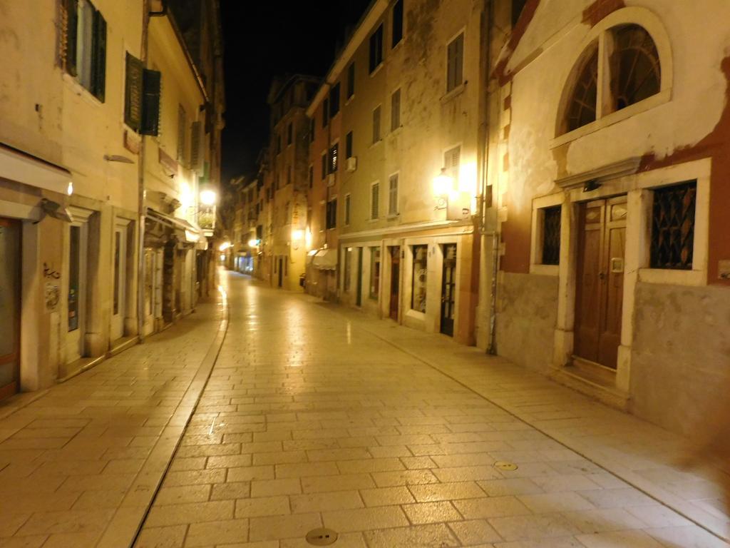 Apartman Angela Rovinj Exteriör bild